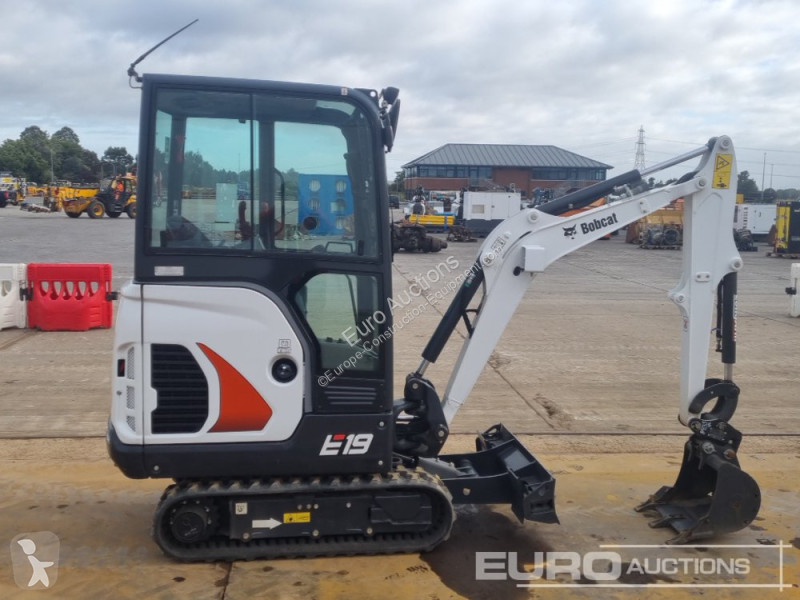 Lopatový nakládač Bobcat E19