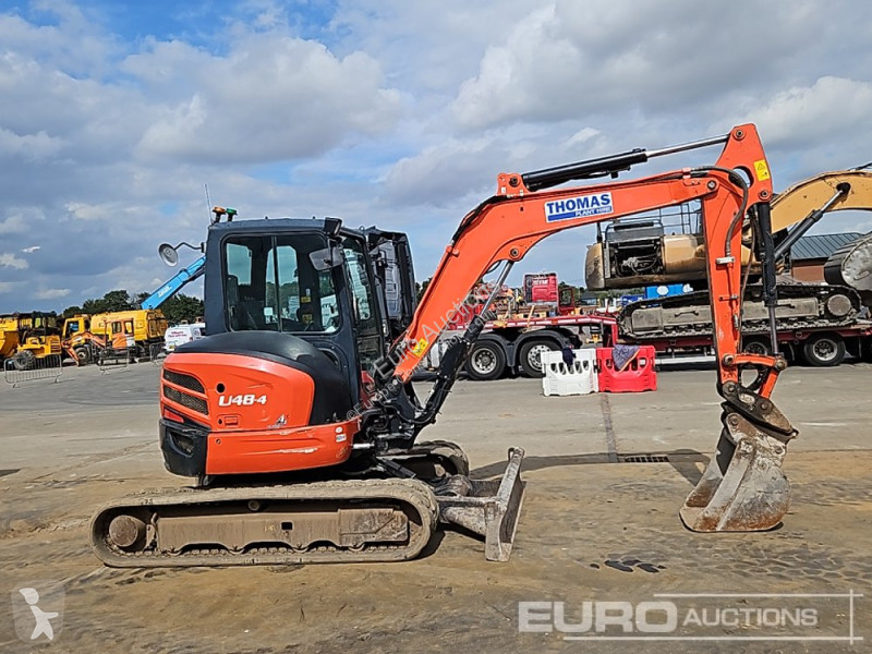 Lopatový nakládač Kubota U48-4