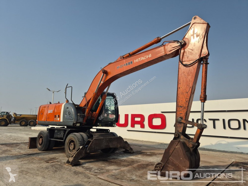 Escavadora Hitachi
