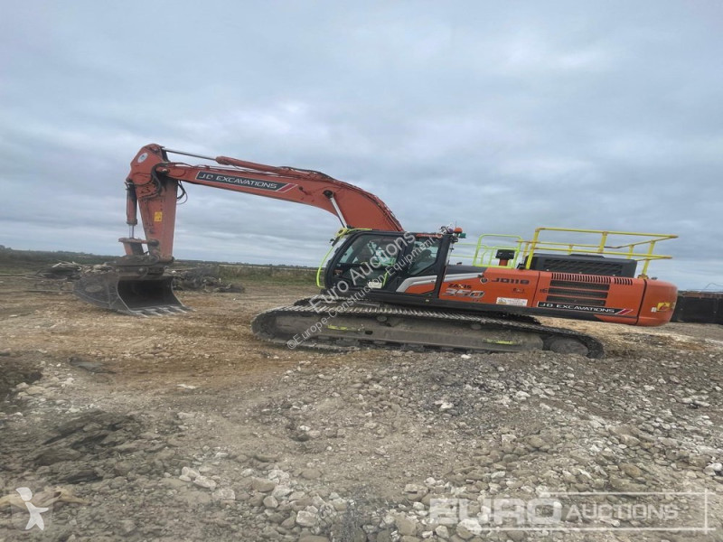 Excavadora Hitachi LC-7