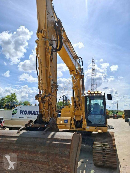 Escavadora Komatsu
