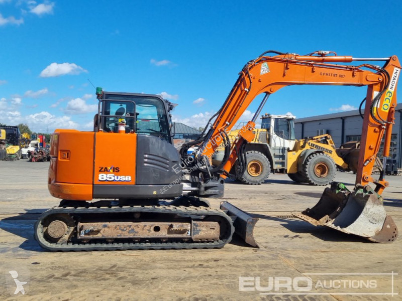 Escavatore Hitachi B-6