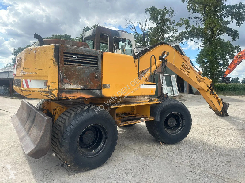 Escavadora Liebherr