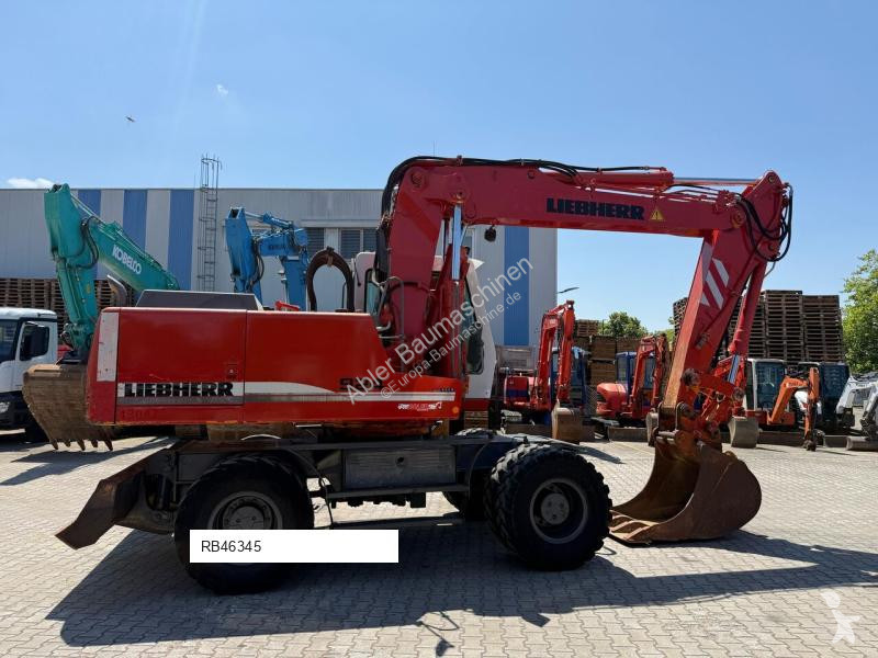 Excavator Liebherr A924