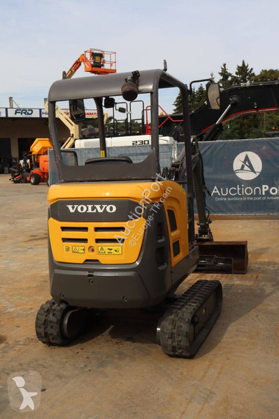 Graafmachine Volvo EC18D