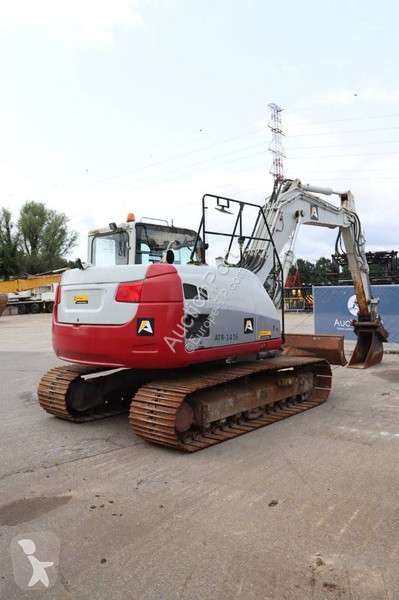 جرافة Takeuchi TB2150