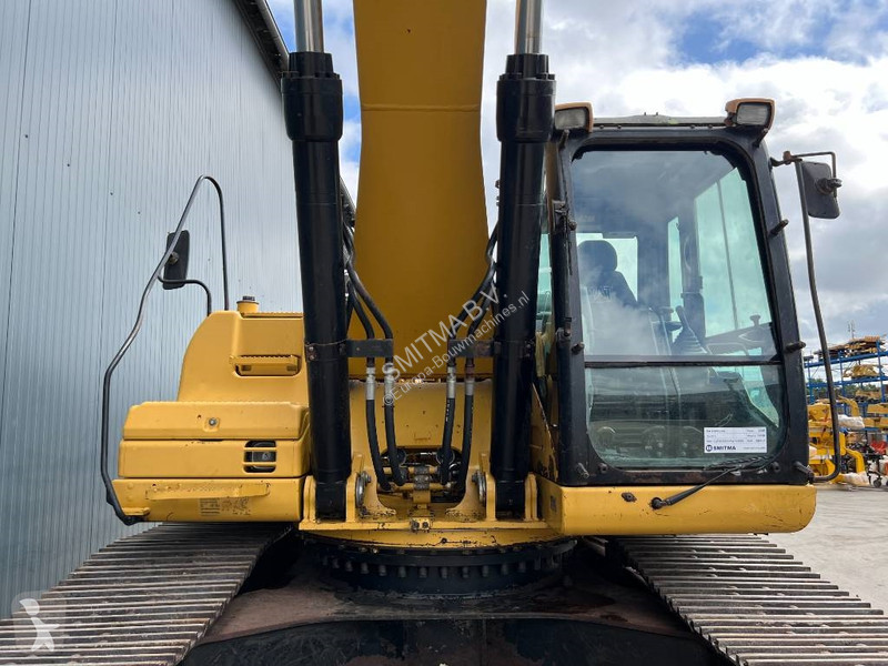 Excavator Caterpillar L