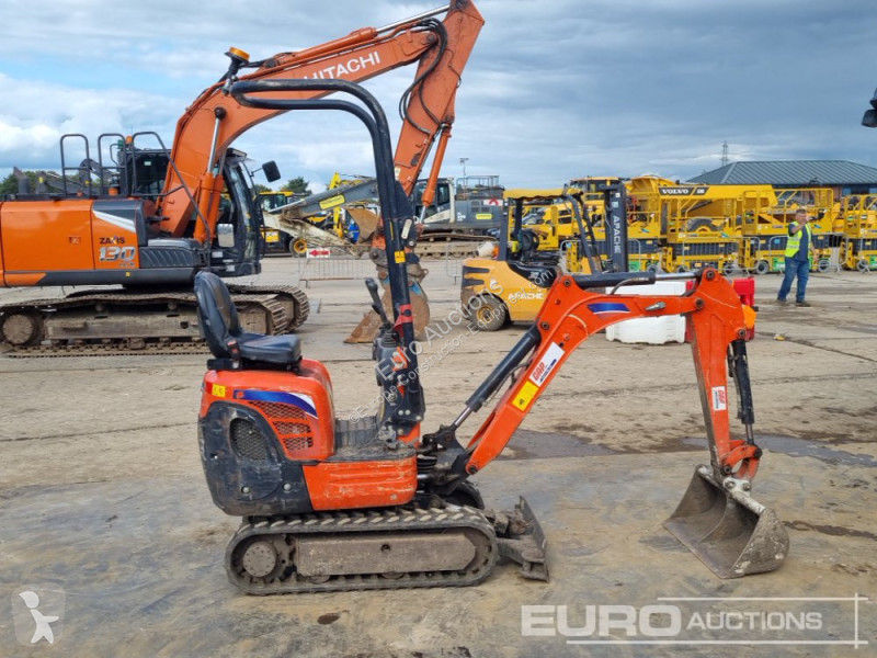Lopatový nakládač Kubota K008-3