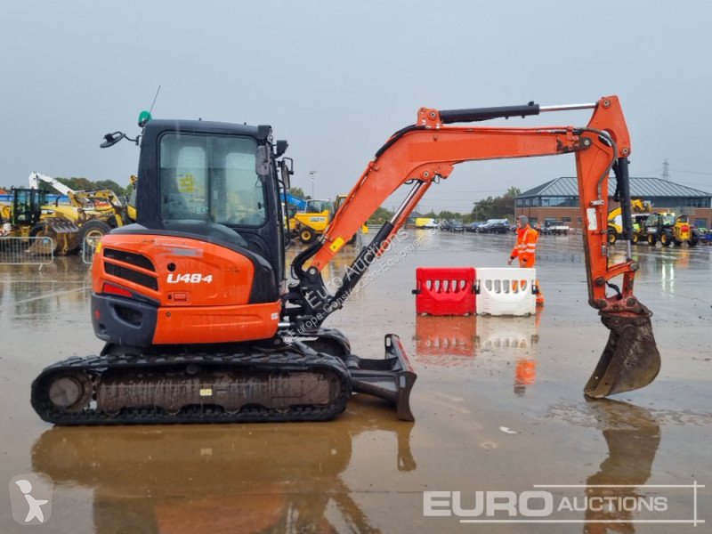 Lopatový nakládač Kubota U48-4