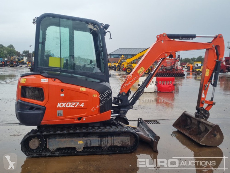 Lopatový nakládač Kubota KX027-4