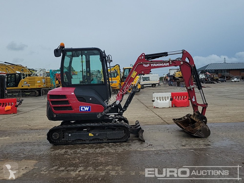 Lopatový nakládač Yanmar SV26