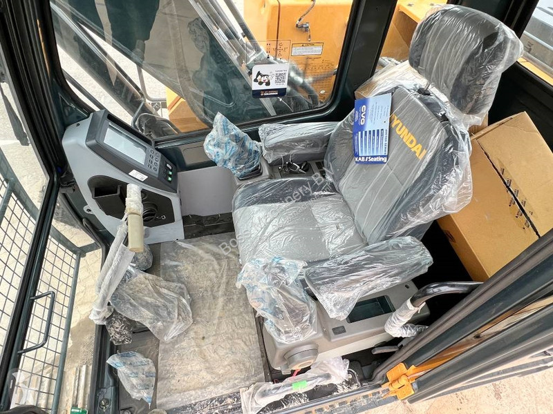 Rýpadlo Hyundai R140L - New / Unused