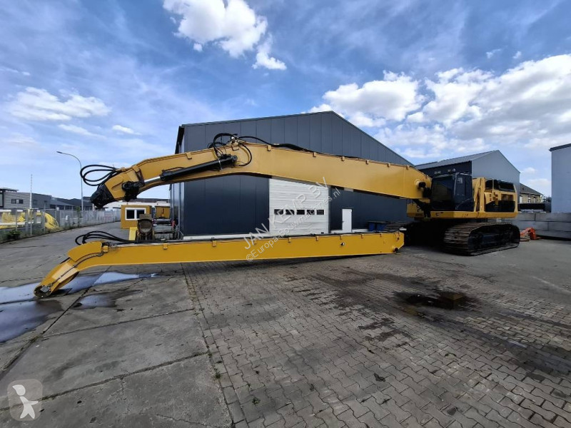 Lopatový nakládač Caterpillar 374 D L