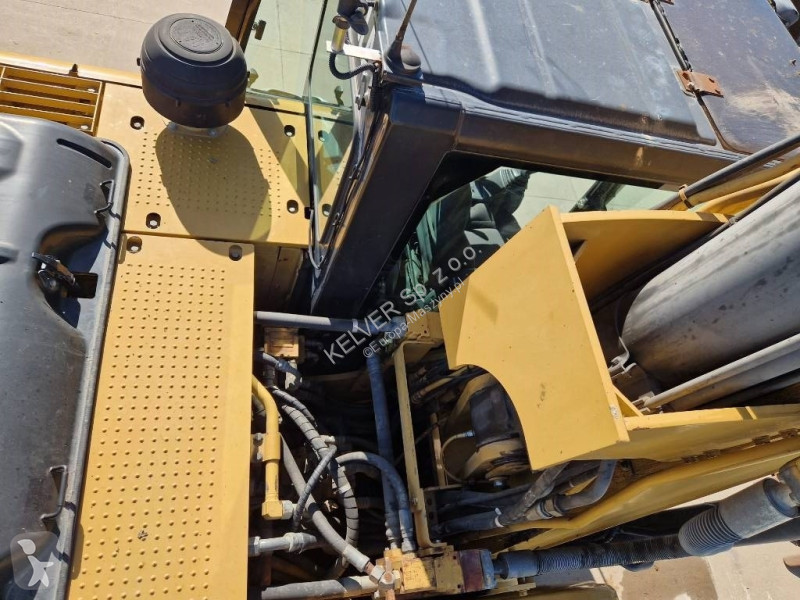 Lopatový nakládač Caterpillar L * 2011r. * 11...