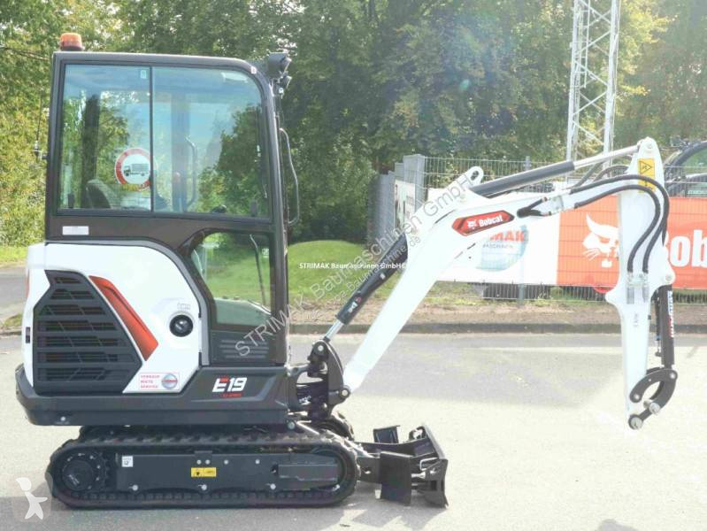 Lopatový nakládač Bobcat E 19 R2