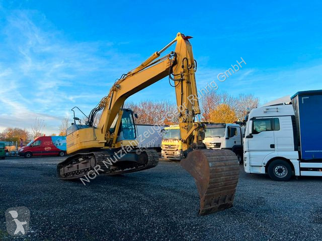 Rýpadlo Komatsu 23200 Kg 107 Kw