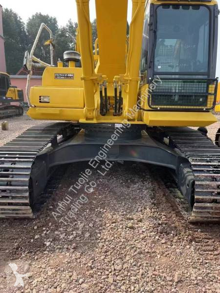 جرافة Komatsu
