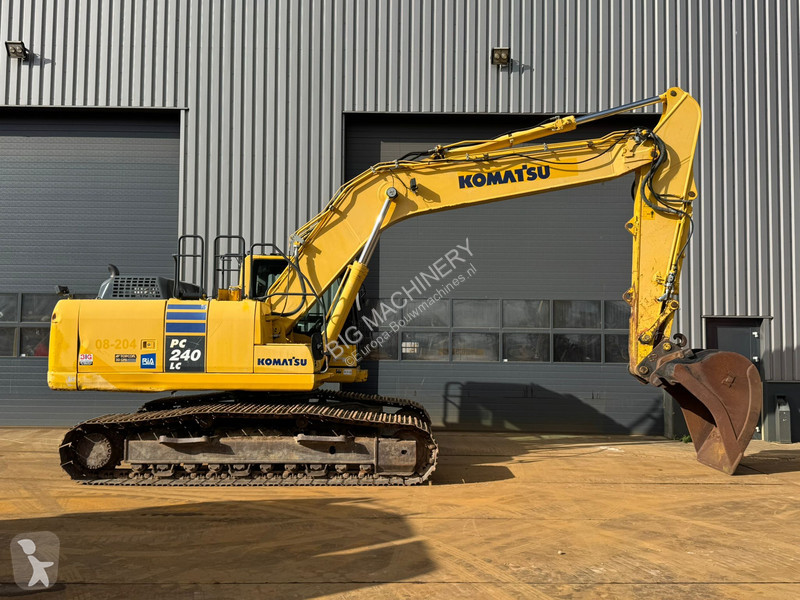 جرافة Komatsu