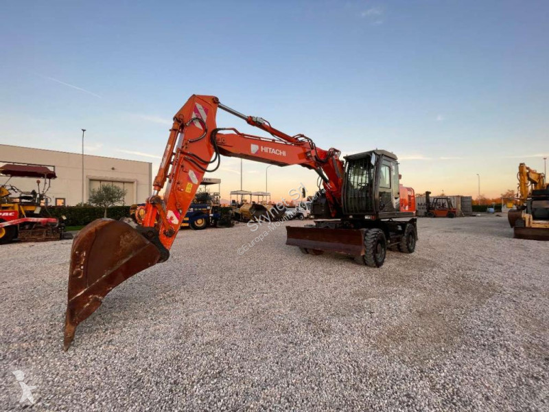 جرافة Hitachi ZAXIS 170W