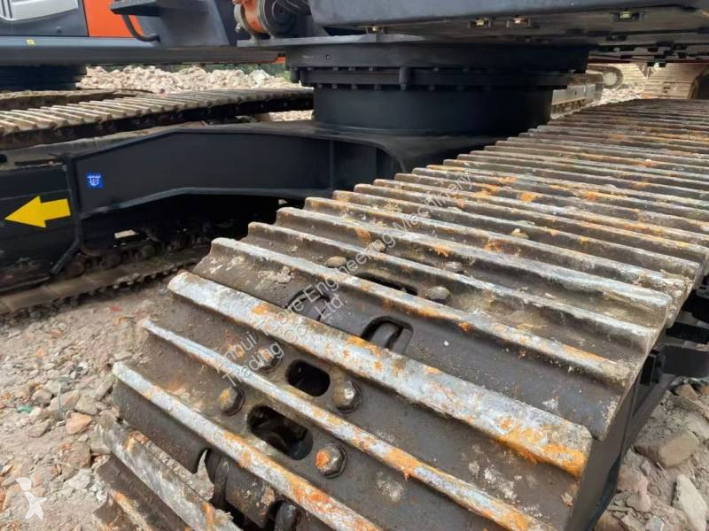 جرافة Hitachi 240H