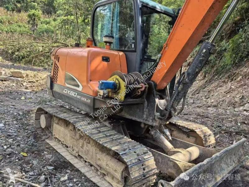 جرافة Doosan DX60