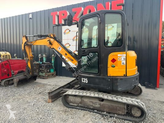 Lopatový nakládač Bobcat e35 cabine à 22500 € ht