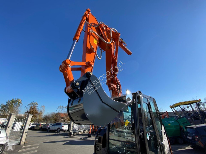 Rýpadlo Hitachi 6 OFF SET