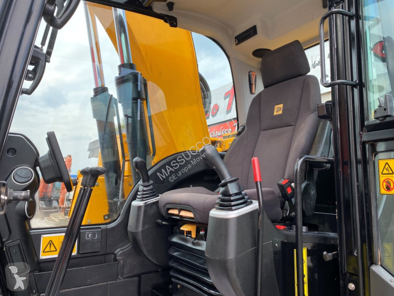 Rýpadlo JCB JZ141