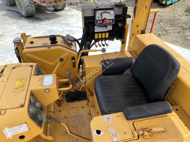 Escavatore Caterpillar D6D
