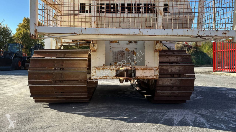 جرافة Liebherr RL 22 B