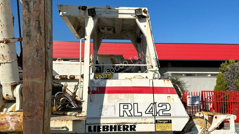 Rýpadlo Liebherr RL42B