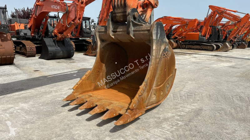 Rýpadlo Hitachi