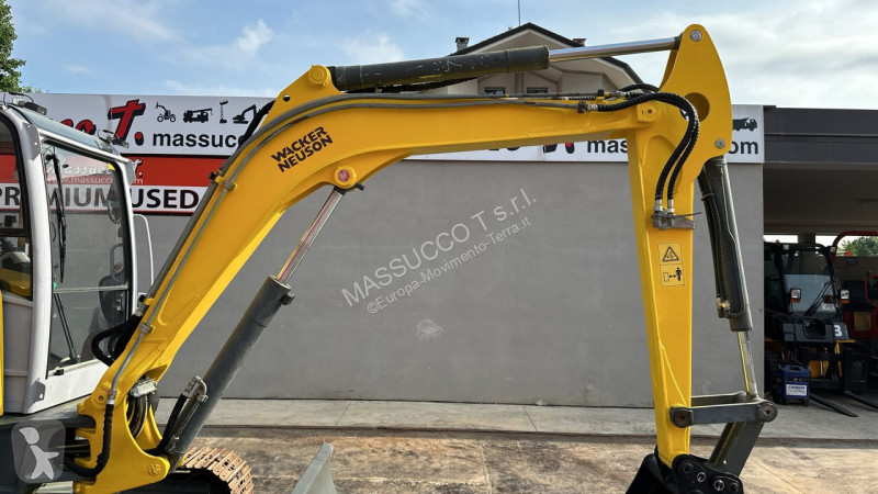 جرافة Wacker Neuson
