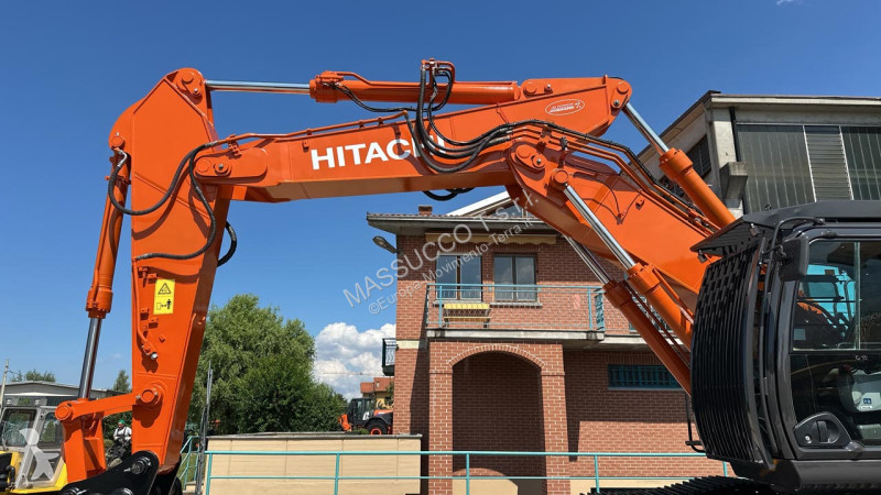 Rýpadlo Hitachi T-6