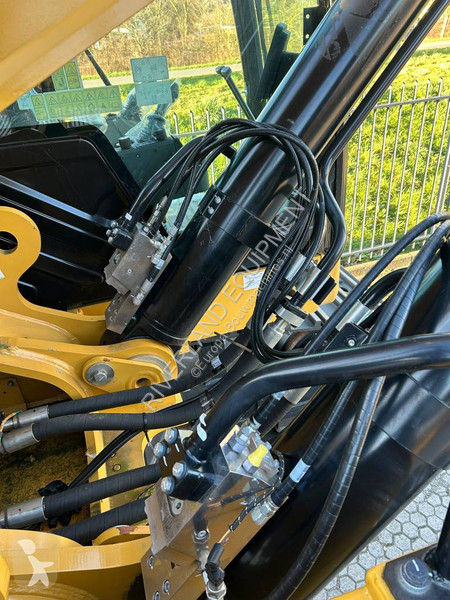 Skovl Caterpillar 374 2024 with all hydr lines...