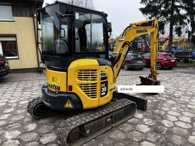 Lopatový nakládač Komatsu PC35 MR3