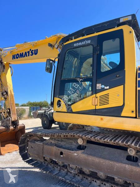 جرافة Komatsu