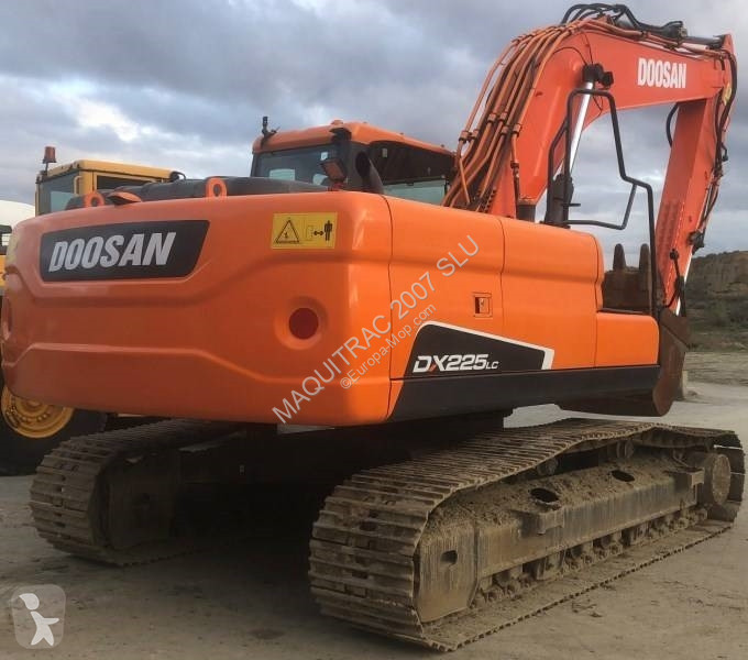 جرافة Doosan