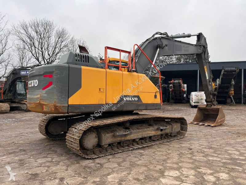 Lopatový nakládač Volvo EC 220 EL