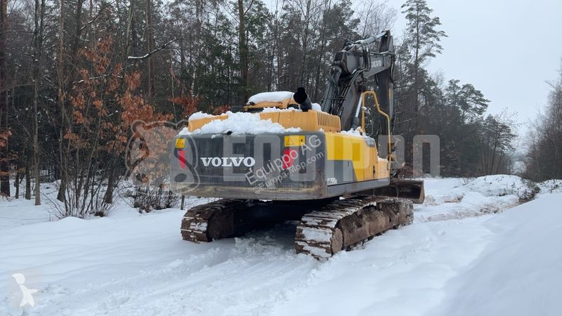 Rýpadlo Volvo NL with 3 excavator buckets
