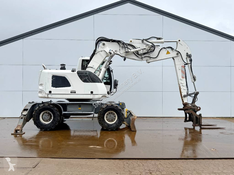 جرافة Liebherr A Compact - Triple Boom / Many...