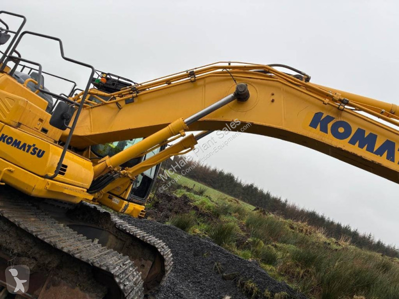 جرافة Komatsu LC-11