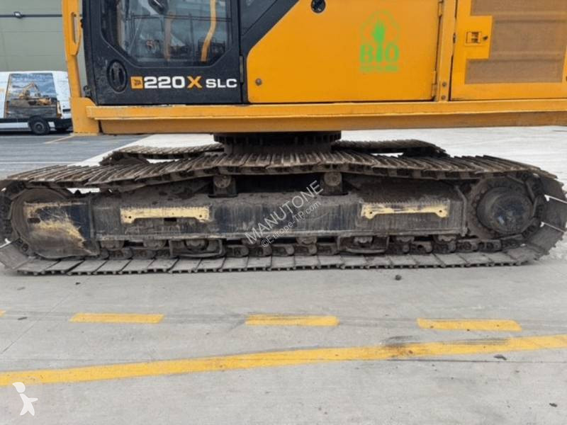 جرافة JCB 220X