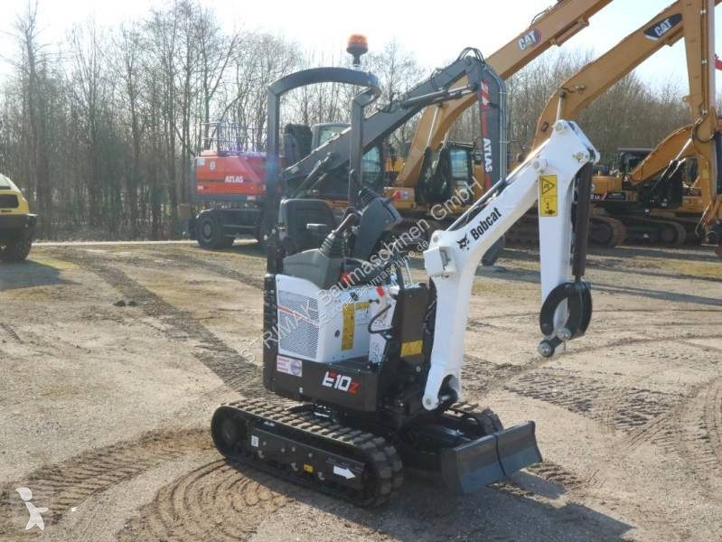Lopatový nakládač Bobcat E 10z