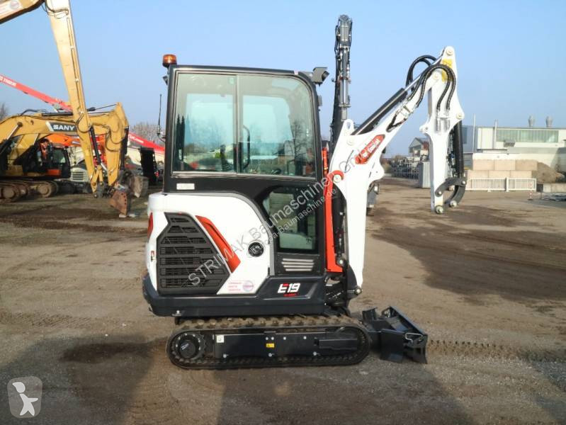 Lopatový nakládač Bobcat E19 R2