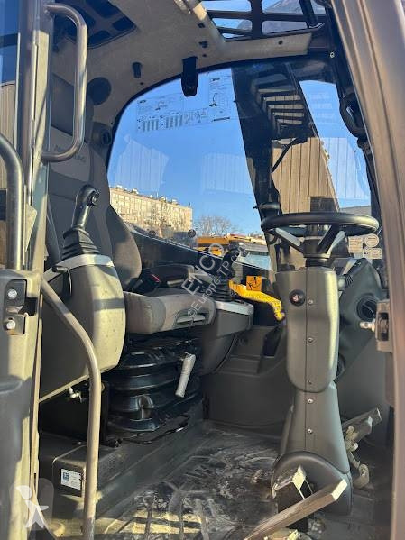 جرافة Mecalac