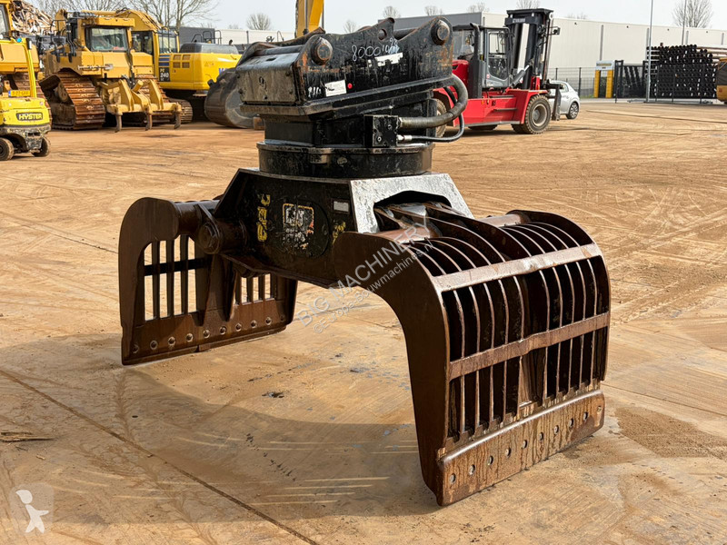 تجهيزات الأشغال العمومية Caterpillar G320B-D...