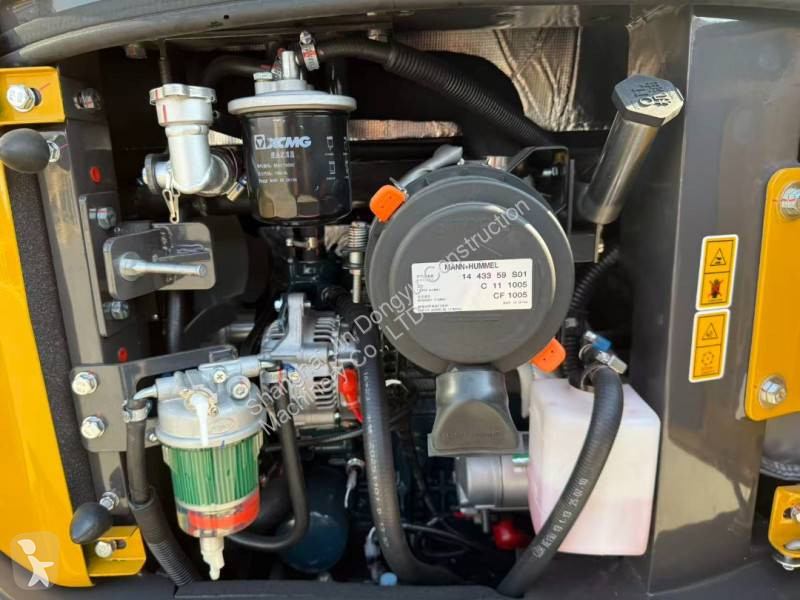 جرافة XCMG XE27U