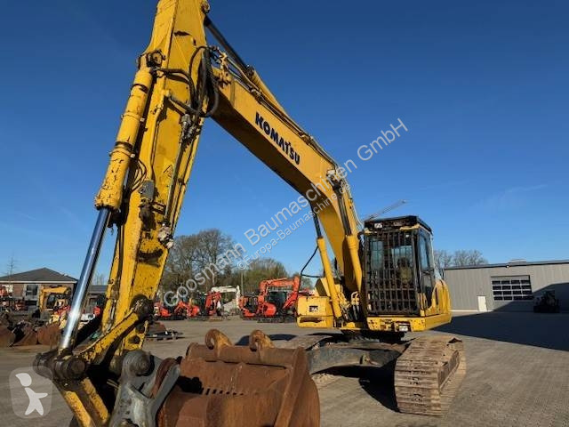 جرافة Komatsu LC8