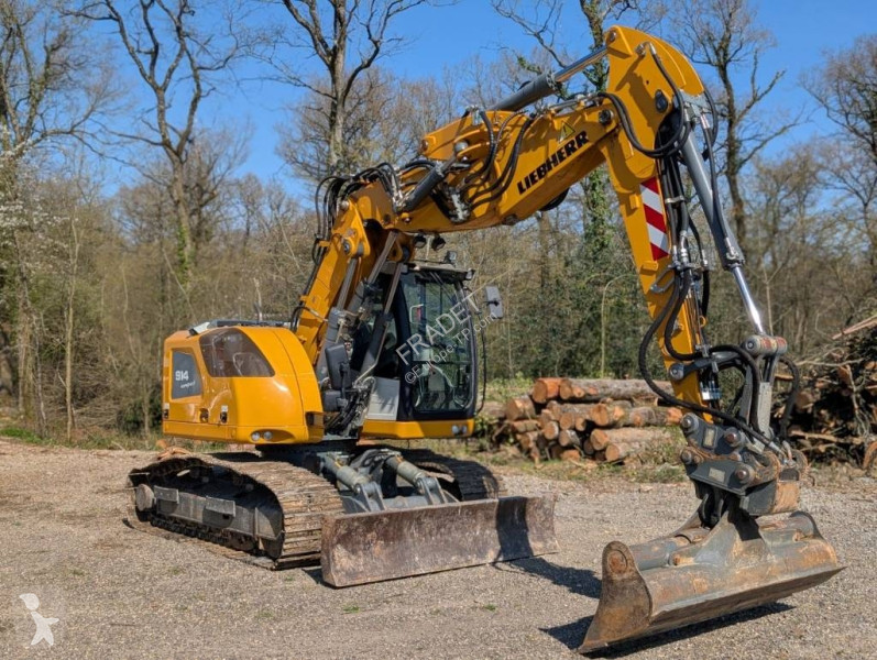 جرافة Liebherr Compact